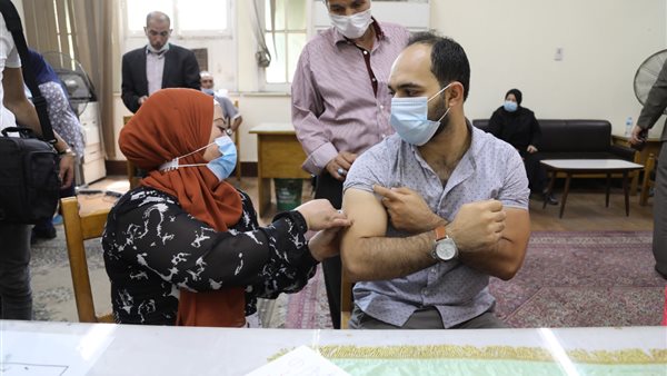 تطعيم العاملين بوزارة