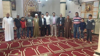 ردا على محاولات نشر الفتن.. نائب مسيحي يطلق مبادرة لفرش مساجد الإسكندرية