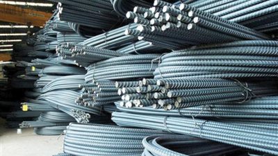 رئيس شعبة مواد البناء: خفض أسعار الحديد 500 جنيه للتخلص من المخزون لدى التجار