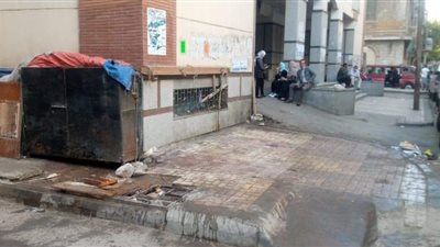 بعد تكرار شكاوي المرضي.. حملات لإزالة الإشغالات والتعديات أمام مستشفيات بغرب الإسكندرية