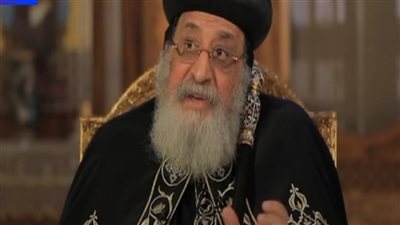 أول تعليق من البابا تواضروس على حادث طعن كاهن الإسكندرية | فيديو