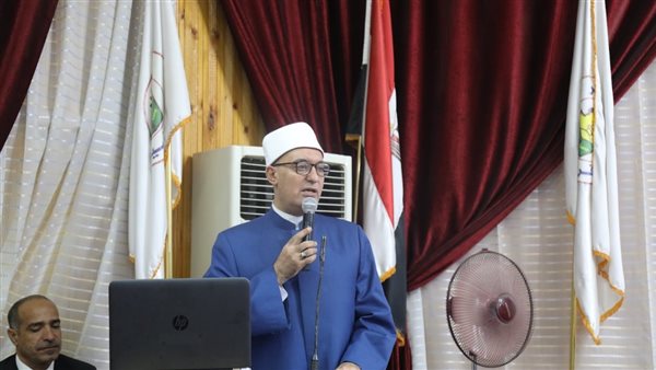 الدكتور نظير عياد