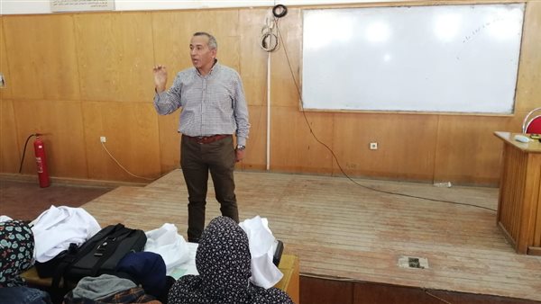 ندوة عن مكافحة الفيروسات