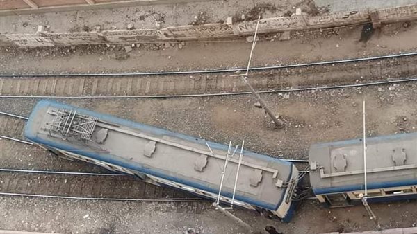 خروج عربة ترام فى