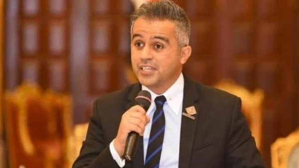 الدكتور أحمد فتحي،