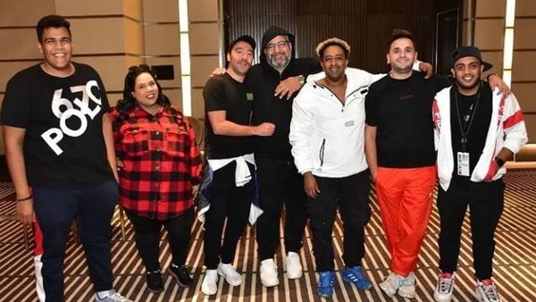 فريق عمل مسرحية عائلة