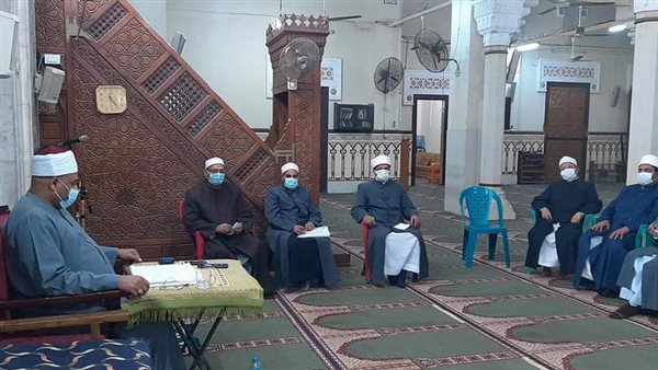 اجتماع طارئ مع مديري