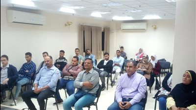 آليات الترجمة الأدبية بالملتقى الثقافي بنادي أسيوط 