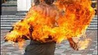 بسبب خلافات مادية.. سائق توك توك يشعل النيران في شخص بدار السلام