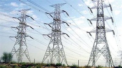 الكهرباء تنفذ أعمال تركيب أبراج جهد 220 ك.ف في بني سويف 