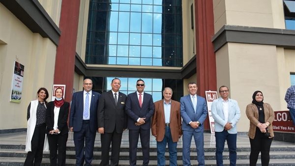 محافظ الدقهلية خلال