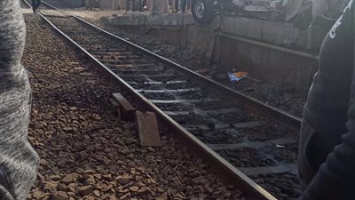 مصرع ثلاثة وإصابة شخصين في الحصيلة النهائية لحادث اصطدام قطار المناشي بسيارة