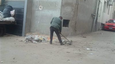 رفع 20 طن قمامة ومخلفات صلبة من شوارع المنيا