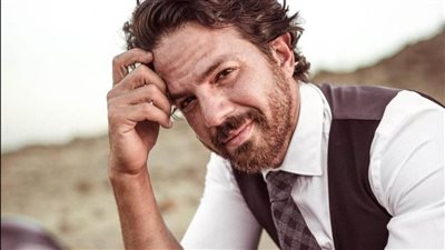  عمر الشناوي: فكرة التعامل مع الفن على أن الحياة وردية في المجتمع دي نابعة من إيه؟