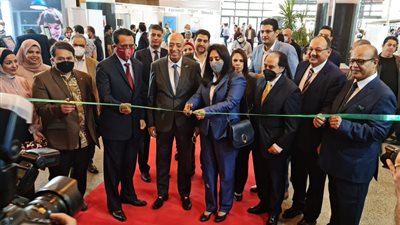 بحضور نائب الوزير.. افتتاح المعرض الدولي لتجهيزات الفنادق والمنشآت السياحية | صور