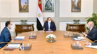 السيسي يطلع على الموقف التنفيذي الحالي للطريق الدائري المحيط بالقاهرة الكبرى
