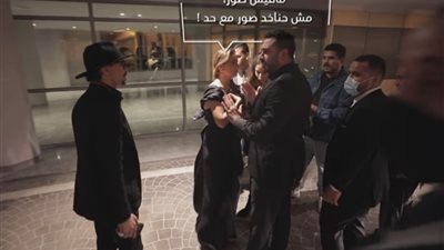 نيللي كريم عن فيديو قرطاج السينمائي: فستاني اتقطع وزوجي كان بيحاول يحميني