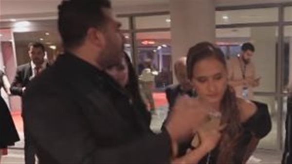 نيللي كريم وزوجها