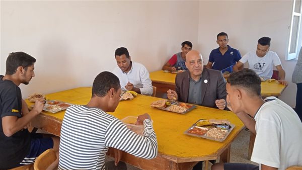 رئيس جامعة اسوان