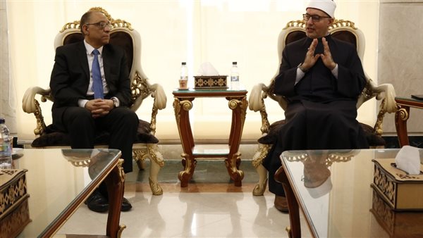 الدكتور نظير عياد