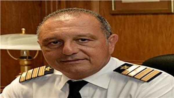 الطيار عمرو أبو العينين