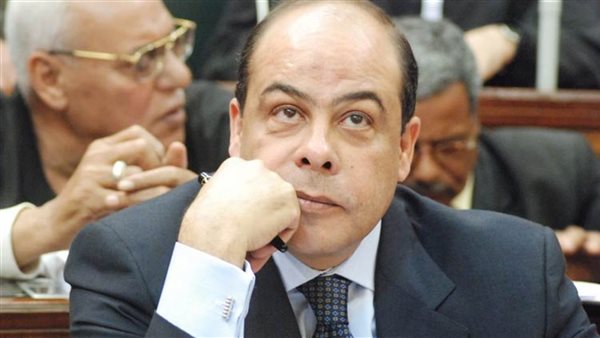  أنس الفقي وزير الإعلام