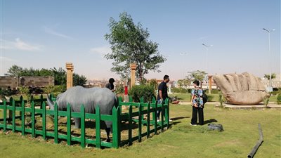 تدريب عملي لطلاب الأكاديمية البحرية بالمركز الثقافي الإفريقي بأسوان | صور