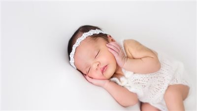 الأقدام الدافئة وتساقط الشعر.. أقوى علامات الحمل ببنت وطرق اكتشافها علميا