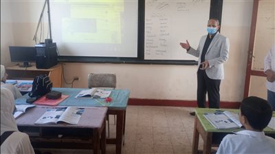 إحالة مدير مدرسة ومعلم للتحقيق لتدني مستوى التعليم بكفر الشيخ | صور