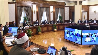 مدبولي: لجنة عليا بعضوية الوزراء والمسئولين المعنيين استعدادًا لتنظيم مؤتمر COP 27 لتغير المناخ