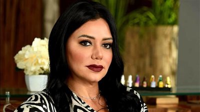 رانيا يوسف تكشف سبب عزوفها عن حضور العزاءات: بيتهموك أنك رايح تعمل شو |فيديو