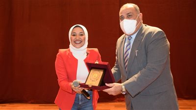 جامعة حلوان تستضيف الشاعرة أميرة البيلي 