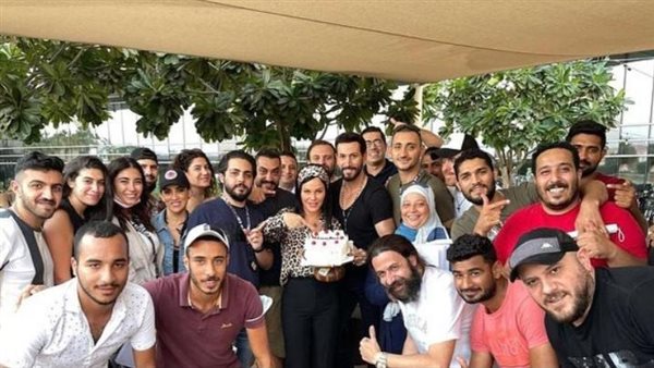 نيكول سابا وفريق