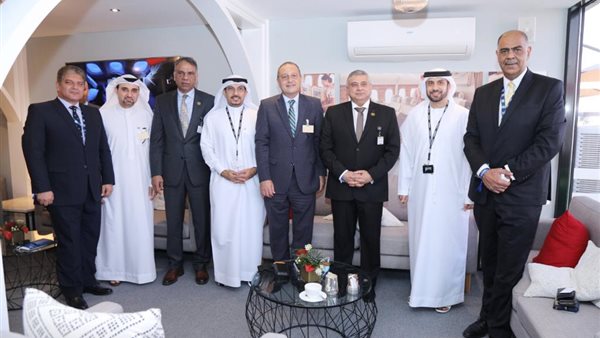 وفد وزارة الطيران