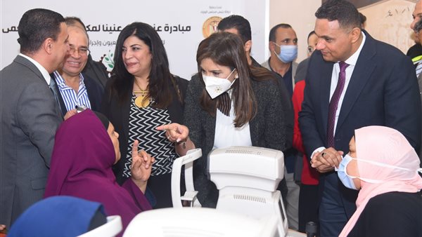 وزيرة الهجرة 