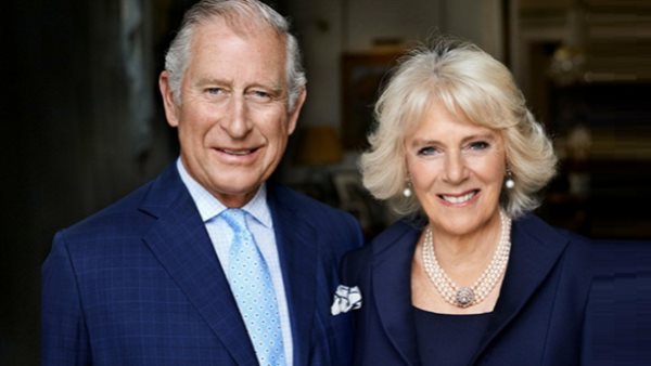  الأمير تشارلز وزوجته