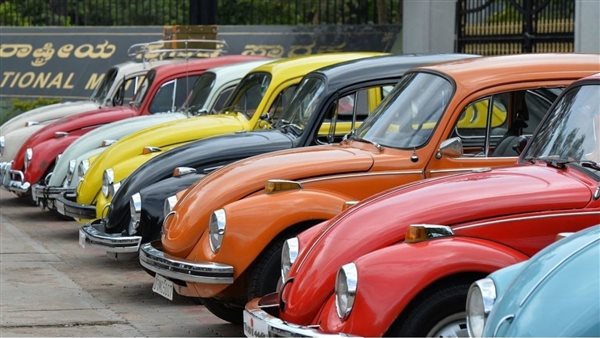 سيارات قديمة 