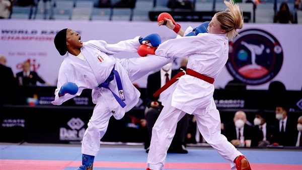 أحلام يوسف بطلة الكاراتيه