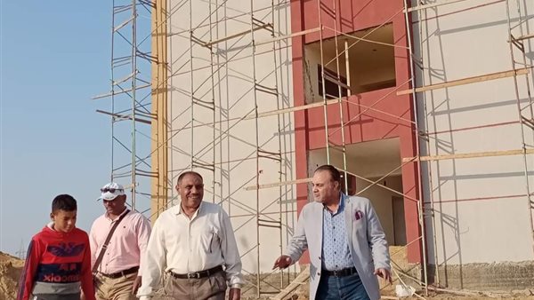 رئيس مركز ملوي يتفقد