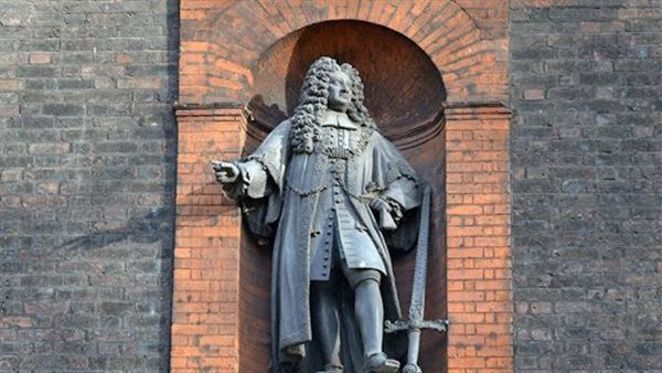 تمثال تاجر العبيد