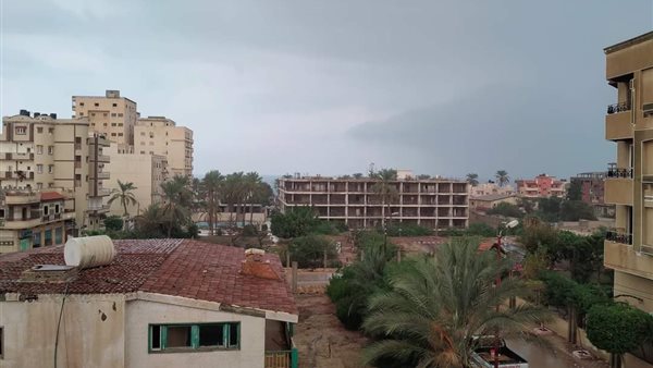 سقوط أمطار غزيرة