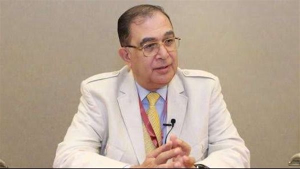 دكتور الحسيني جميل،