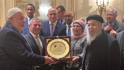 المجلس المصري ببريطانيا يكرم السفير طارق عادل