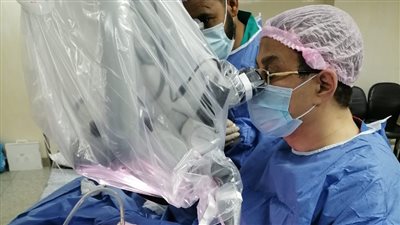 مستشفى سوهاج الجامعي تنجح في إجراء عملية زراعة قوقعة لطفلة 3 سنوات | صور  