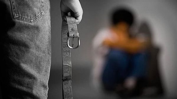 تعدي معلم علي طالب