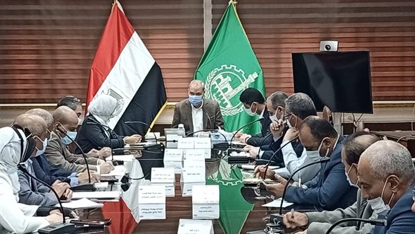 اجتماع المحافظ