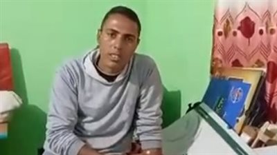 والد طفل تعرض لحادث ببني سويف يستغيث: ابني عايش زي الميتين | بث مباشر