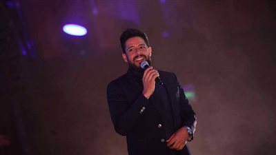 بث مباشر| رغم سوء حالة الطقس.. إقبال كبير على حفل محمد حماقي بالإسماعيلية