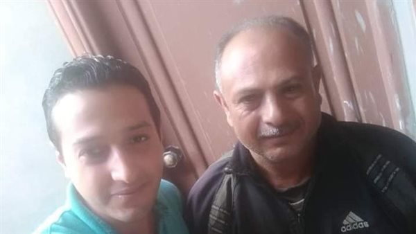 عم أحمد مع صاحب الأموال