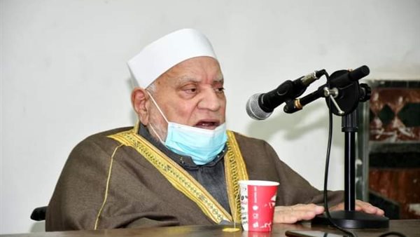 الدكتور احمد عمر